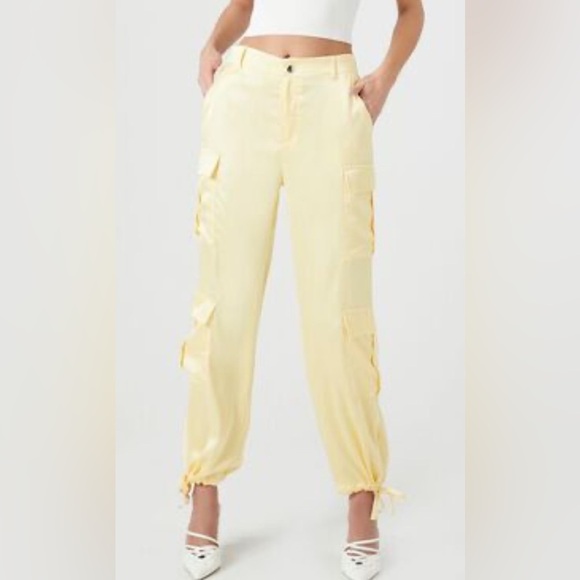 Forever 21 Pale Yellow Satin Cargo Pants - Picture 1 of 10